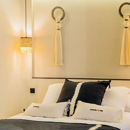 Host Inn Le Lumiere Spa & Cinema リヨン 部屋 写真