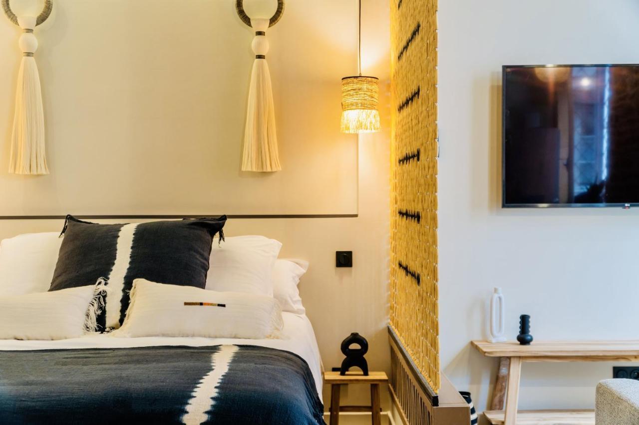 Host Inn Le Lumiere Spa & Cinema リヨン エクステリア 写真